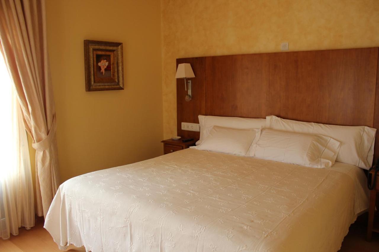 Hotel Villa De Larraga Kamer foto